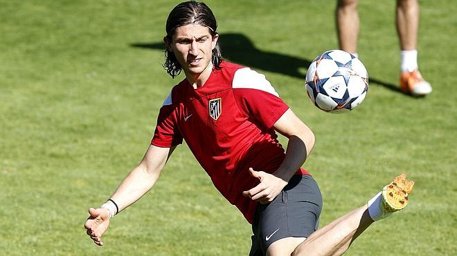 Filipe y Miranda, fuera de la lista de Brasil para el Mundial