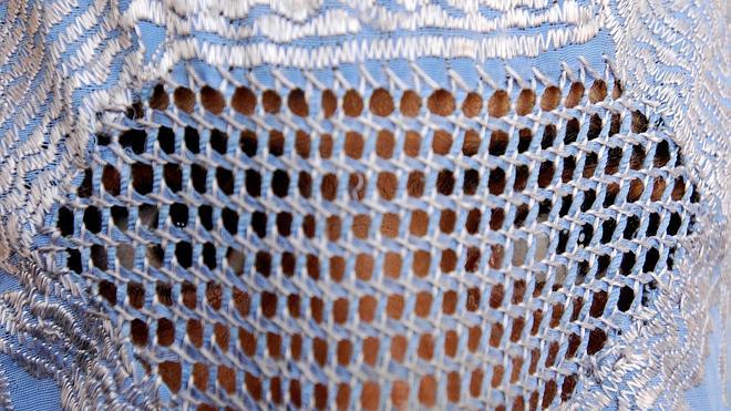 Fernández Díaz plantea prohibir el burka con un artículo que él mismo ya eliminó