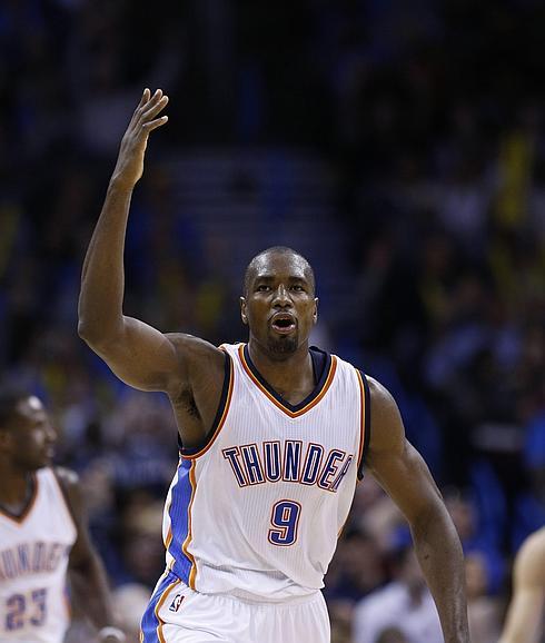 Ibaka sonríe en una jornada amarga para Ricky y Calderón