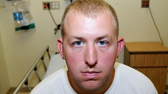 Exoneran al policía blanco que mató a Michael Brown