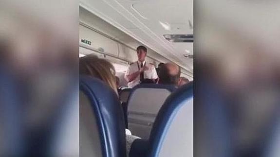 En febrero un piloto se quedó fuera de cabina y el avión tuvo que aterrizar de emergencia