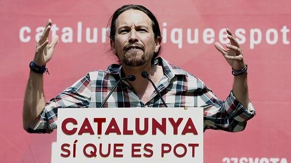 Pablo Iglesias carga contra la izquierda independentista que «trabaja para hacer presidente a Mas»