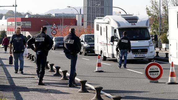 Siguen los controles en la frontera con Francia