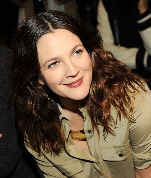 Drew Barrymore: la historia (salvaje) de una estrella precoz