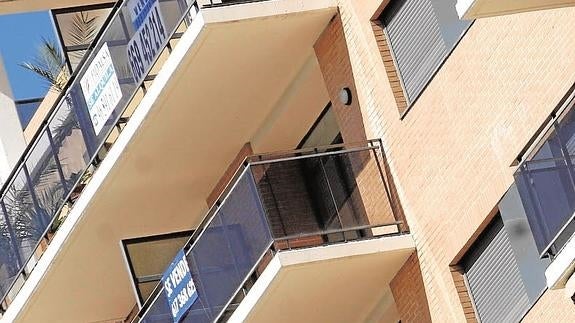 El precio de la vivienda de segunda mano cae un 1,5% en 2015