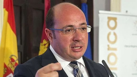 El presidente de Murcia cerró con la Púnica un contrato de 36.800 euros que pagaría con dinero público