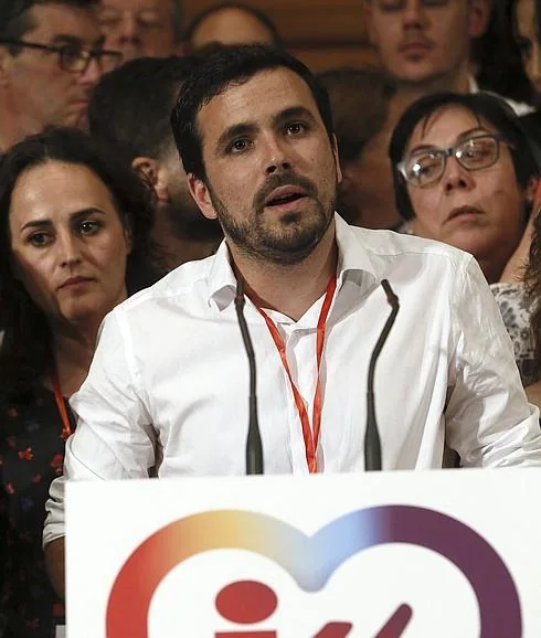 Garzón avisa a PP y C's que no les va a funcionar la campaña «del miedo»