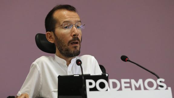 Podemos se topa con sus principios