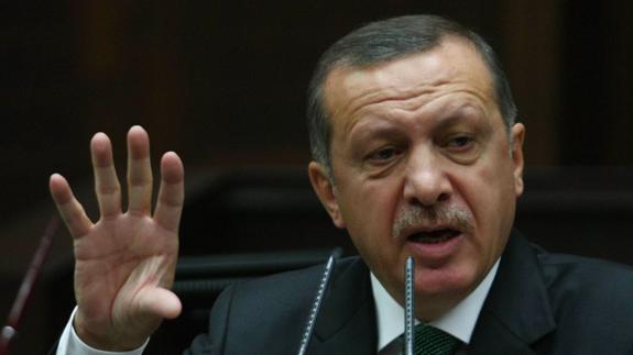 Erdogan acusa a Occidente de apoyar el «terrorismo» y el golpe de Estado