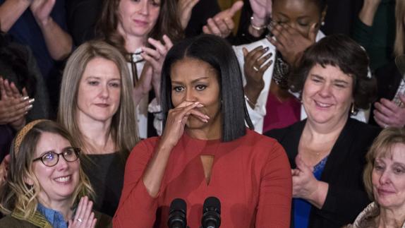 Michelle Obama se despide entre lágrimas: «La diversidad es lo que somos»
