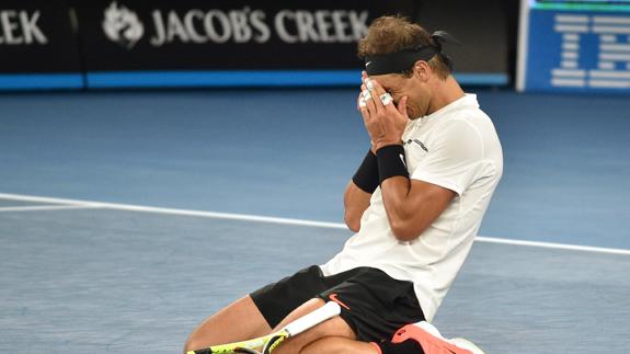 Nadal tumba a un árbol