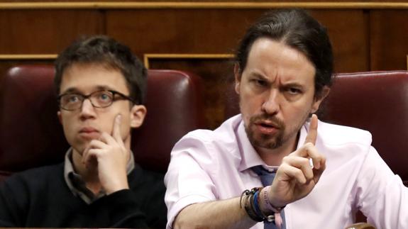 Iglesias se encara con los «machirulos» del PP