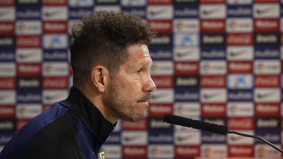 Simeone: «¿Torres? No tengo absolutamente nada con nadie»