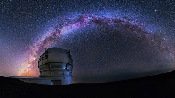 Revelan la estructura de una galaxia oculta gracias a un telescopio canario