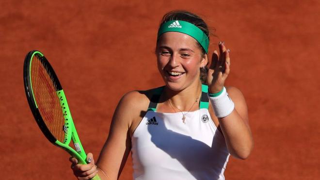 Ostapenko y Halep disputarán la final femenina