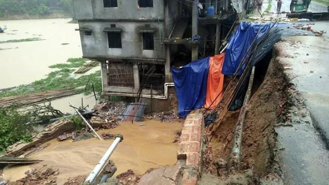 Al menos 92 muertos por los deslizamientos de tierra en el sur de Bangladés