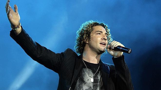 Juanes, Bisbal, Pausini y Arrolladora Banda actuarán en los Billboard latinos