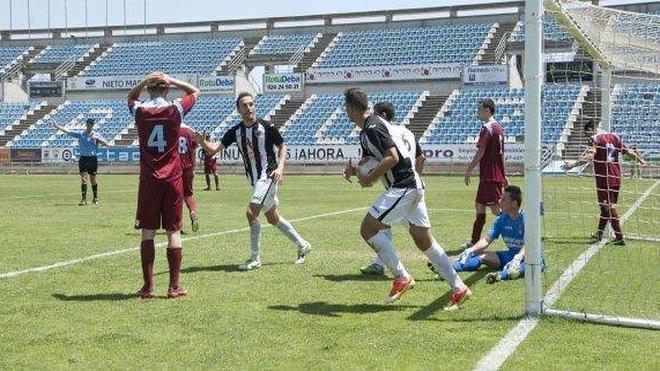 Decepción y reacción del Badajoz CF