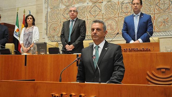 Francisco Risquete toma posesión como diputado en la Asamblea tras la renuncia de Nevado-Batalla