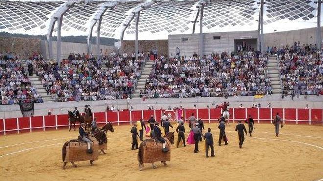 Apoteósica vuelta de los toros a Llerena
