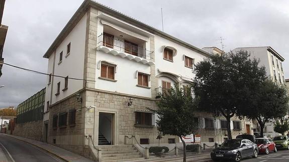 La Junta gastó 17.000 euros en equipos de seguridad para la casa de Monago en Badajoz