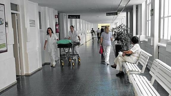 Un hospital público cobra 70 euros por tener habitación individual