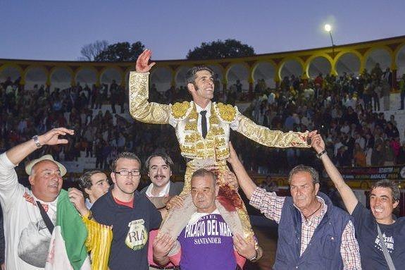 Cuatro orejas para Alejandro Talavante ante una mansurrada de Garcigrande