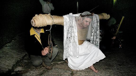 Valverde de la Vera revivirá el emocionante vía crucis de los 'empalaos'