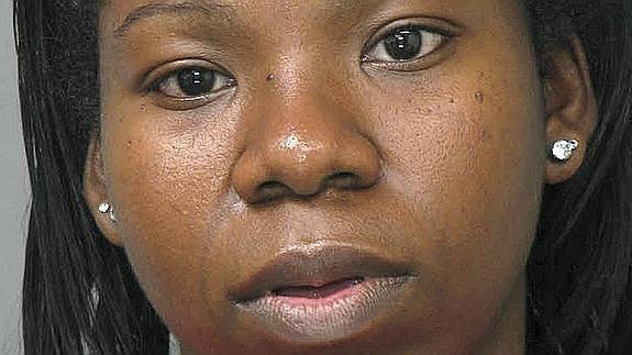 Una mujer acusa su perro de disparar mortalmente a su novio