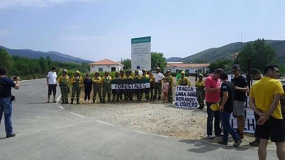 Segunda jornada de huelga de la brigada antiincendios de Pinofranqueado