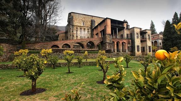 TVE rueda en el Monasterio de Yuste escenas de la serie 'Carlos, Rey Emperador'