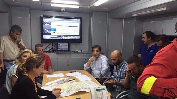 Vara vuelve a la zona y visita a los vecinos evacuados