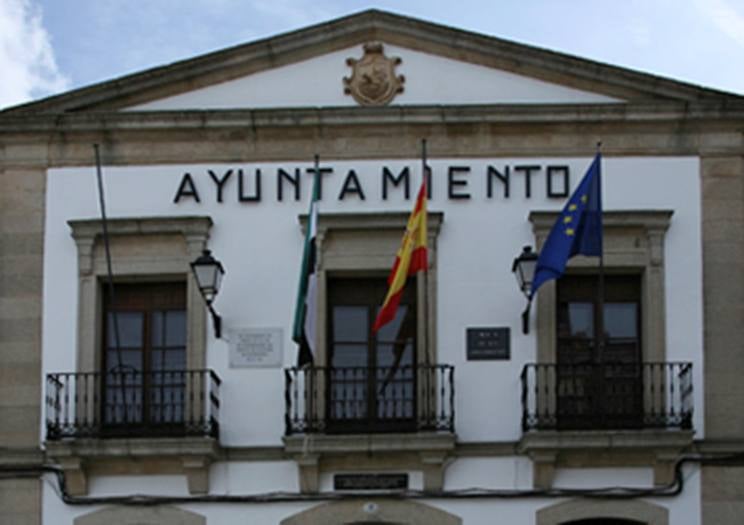 El Ayuntamiento contratará a parados de larga duración a través del Plan de Empleo Social