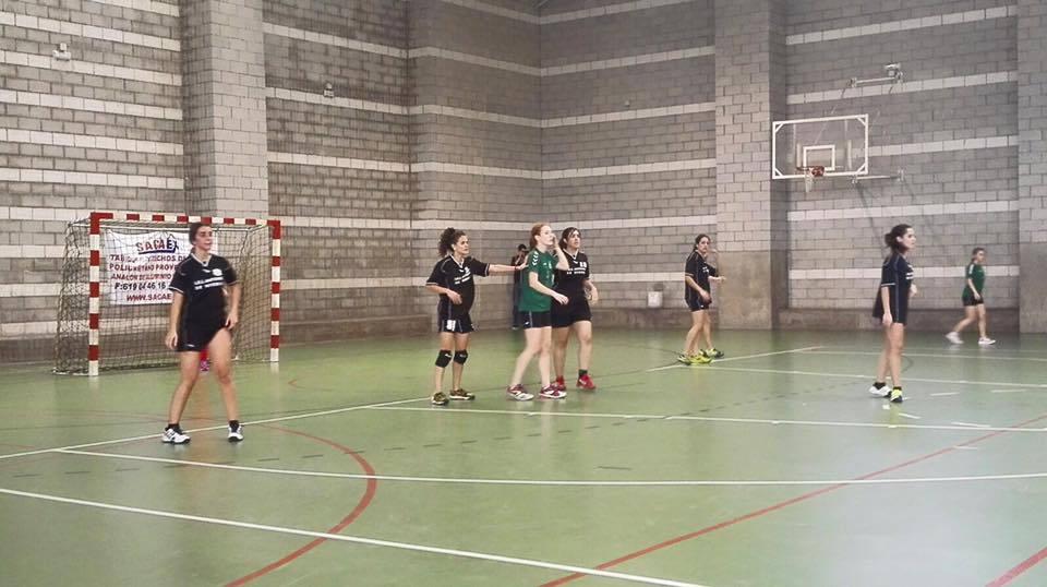 El Balonmano femenino Zalamea se enfrenta a un fuerte rival