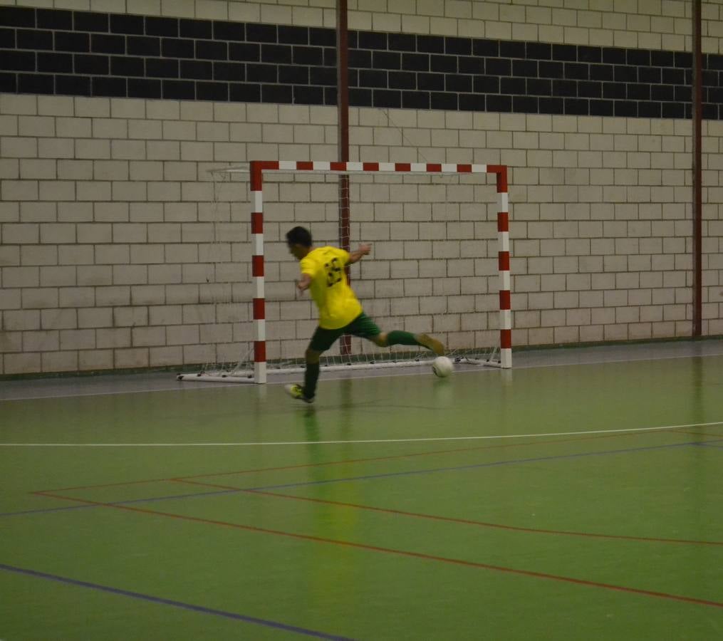 El ADC Villanueva fútsal arrasa en casa con un magnifico 9-5 contra Valdetorres