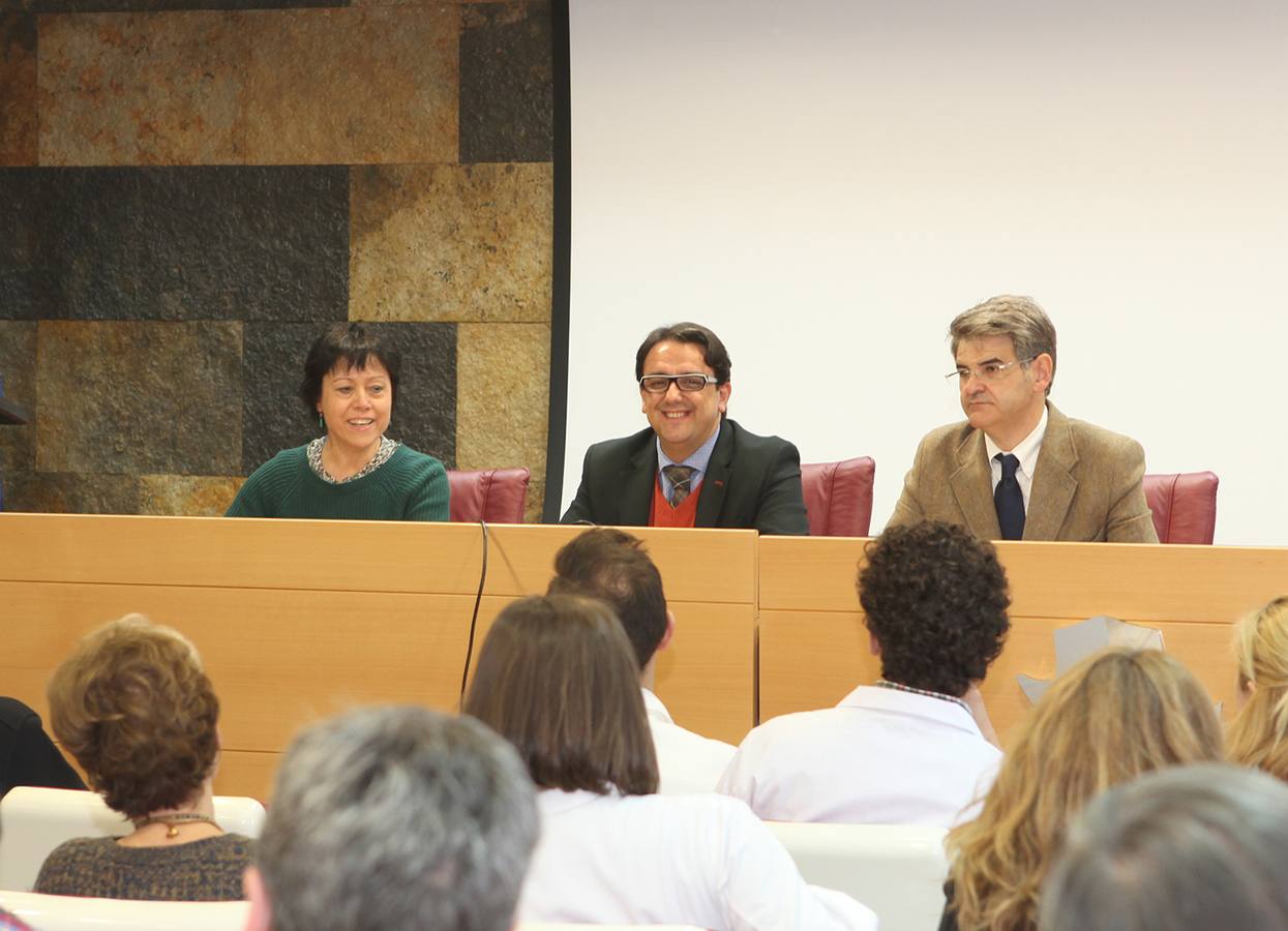 El consejero de Sanidad y Políticas Sociales José María Vergeles giró visita al Área de Salud de Coria