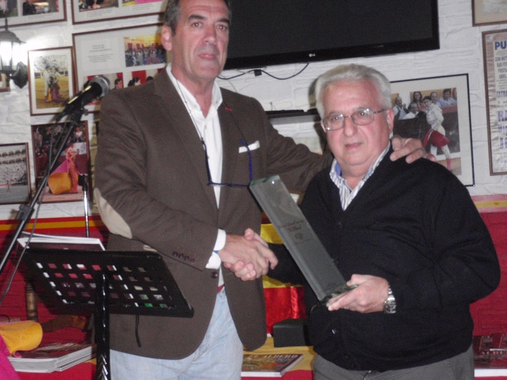 Presentado un nuevo número de la revista de la Peña Taurina "El Albero"