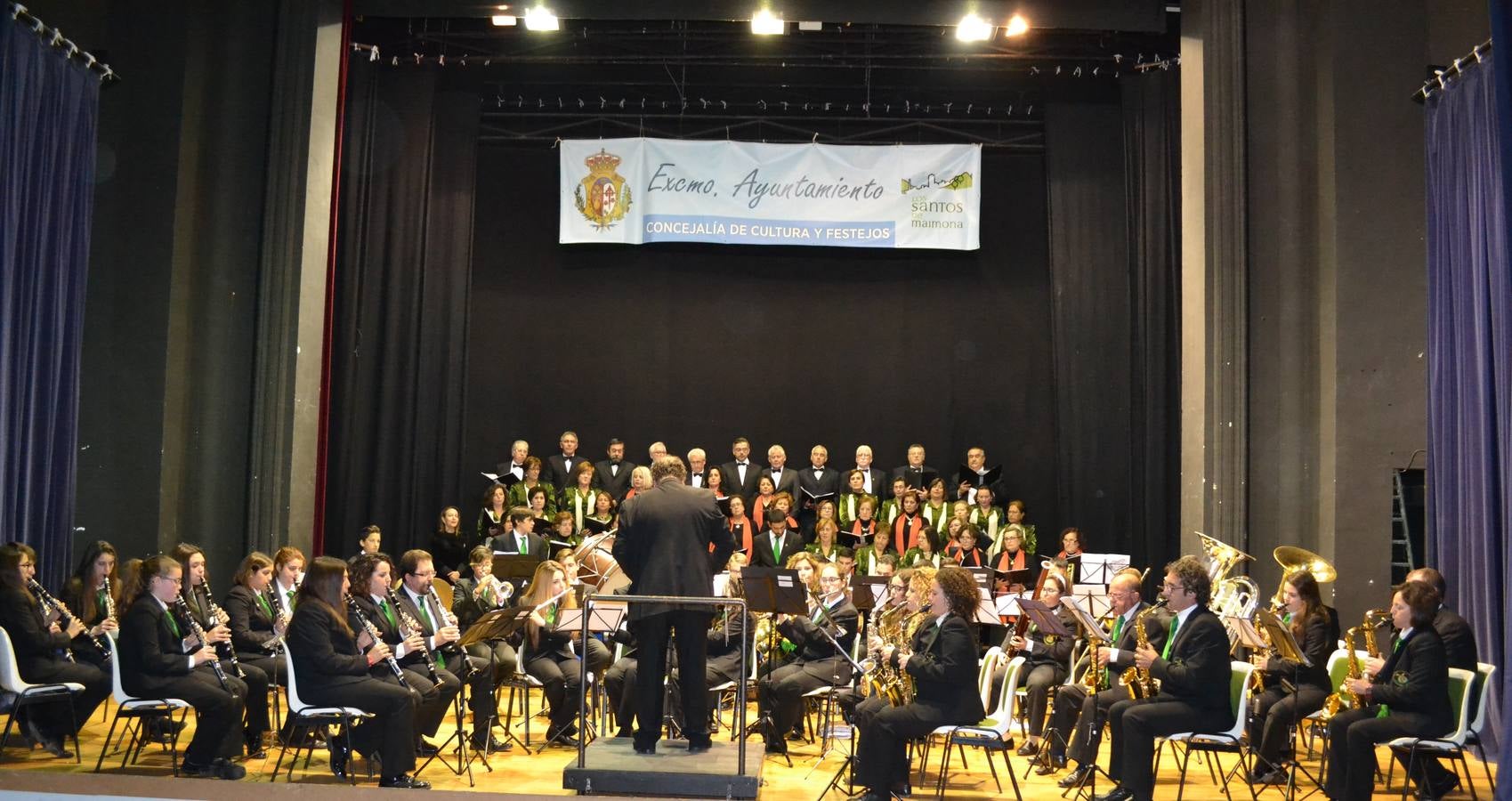 Gran Concierto de Navidad con dos corales y una banda