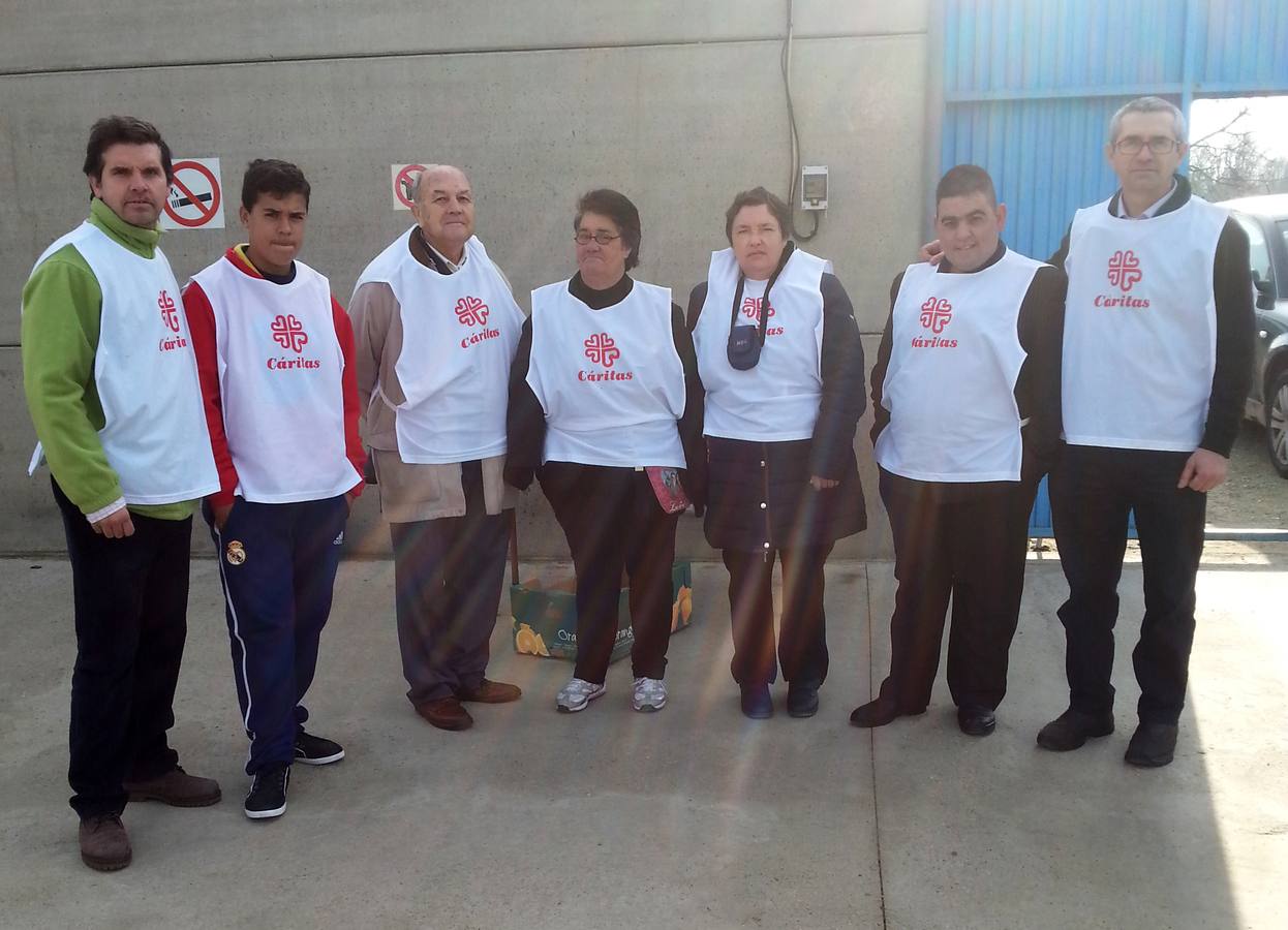 Más de 300 kilos de alimentos se recolectaron para Cáritas