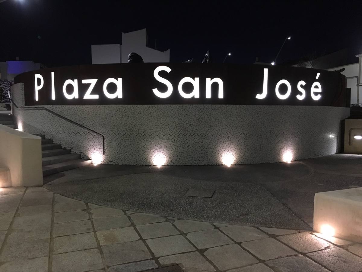 Abierta al público la nueva Plaza de San José