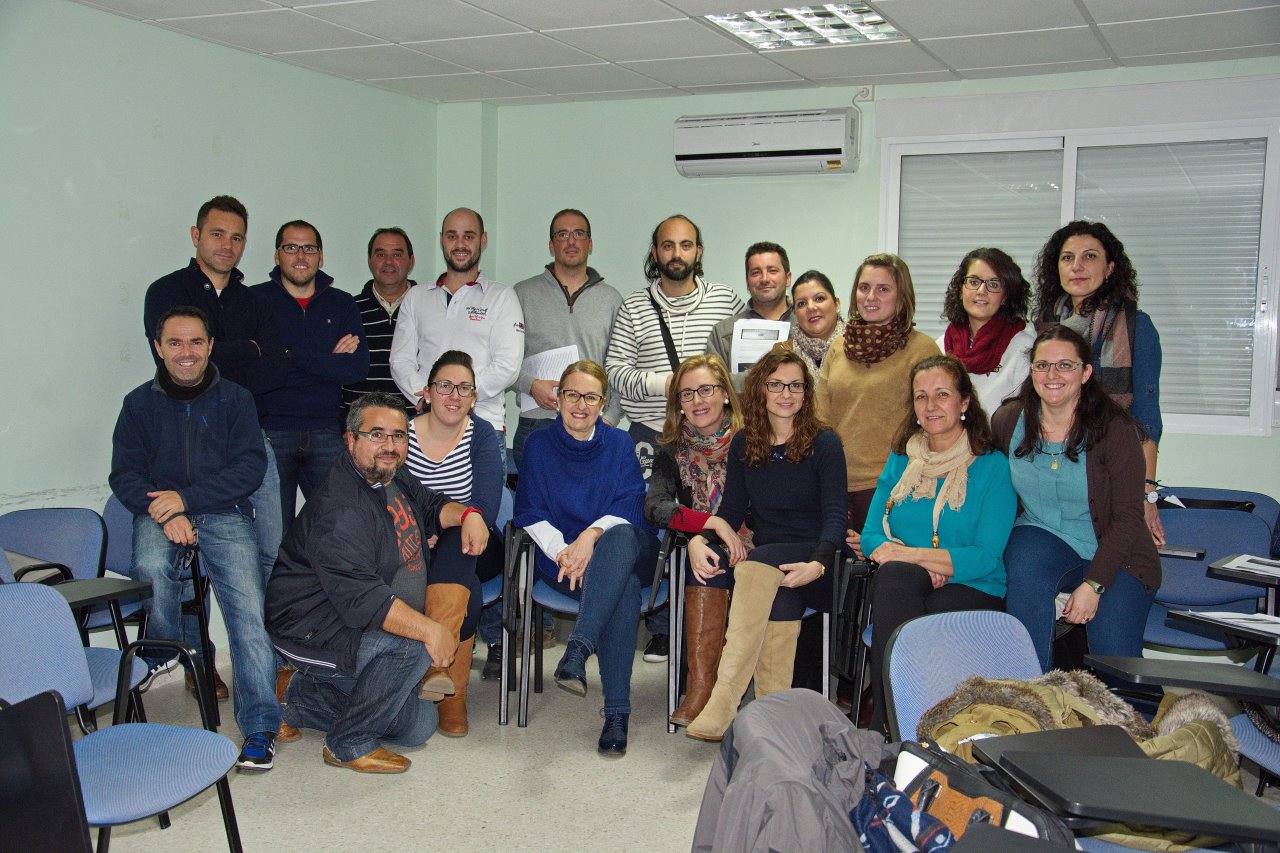 21 alumnos han sido formados en el curso básico de fotografía de APyF