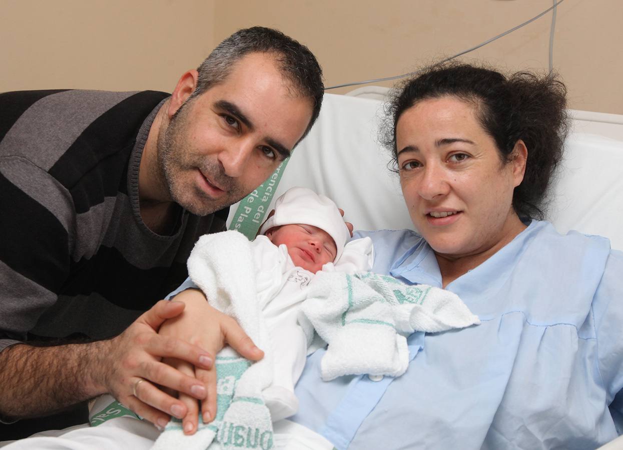 Paula Álvarez el primer bebé nacido en el hospital ‘Ciudad de Coria’