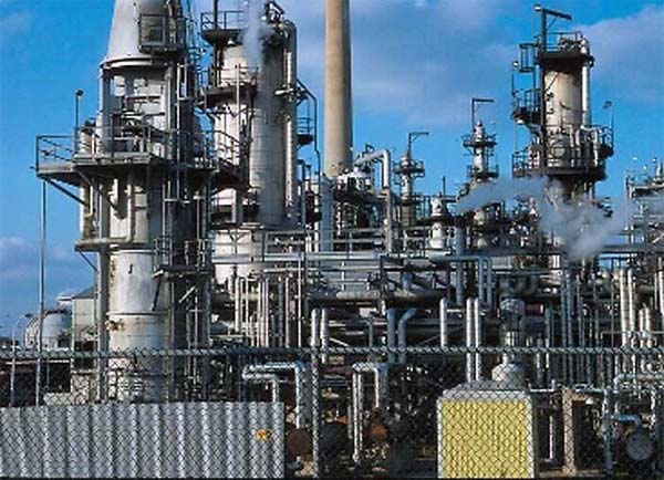 El DOE publica el rechazo de la Junta a la Autorización Ambiental Integrada de Refinería Balboa