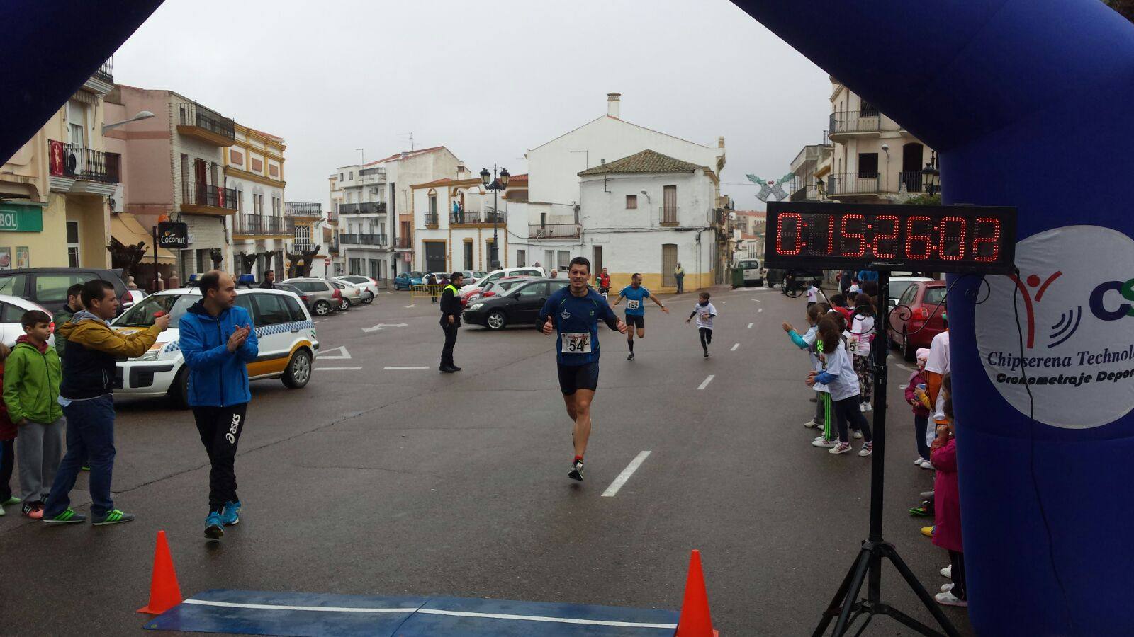 Benito Murillo y Maite Díaz se imponen en la II San Silvestre