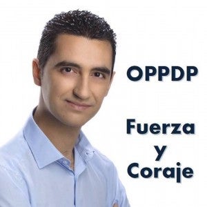 Cristóbal Torres, concejal de OPPDP, transmite sus reivindicaciones en la Asamblea de Extremadura