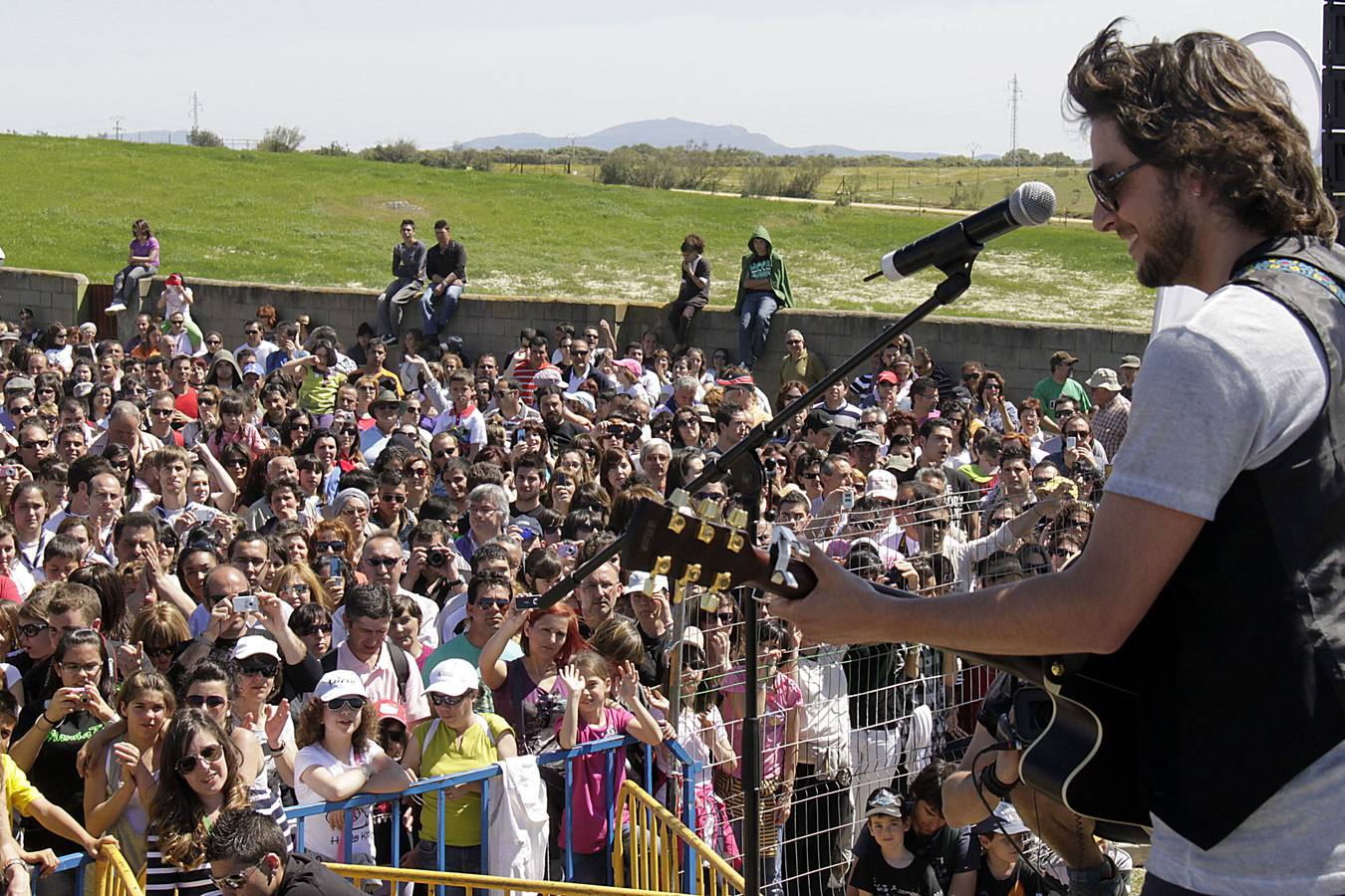 Pescueza acoge la novena edición del Festivalino del 8 al 10 de abril