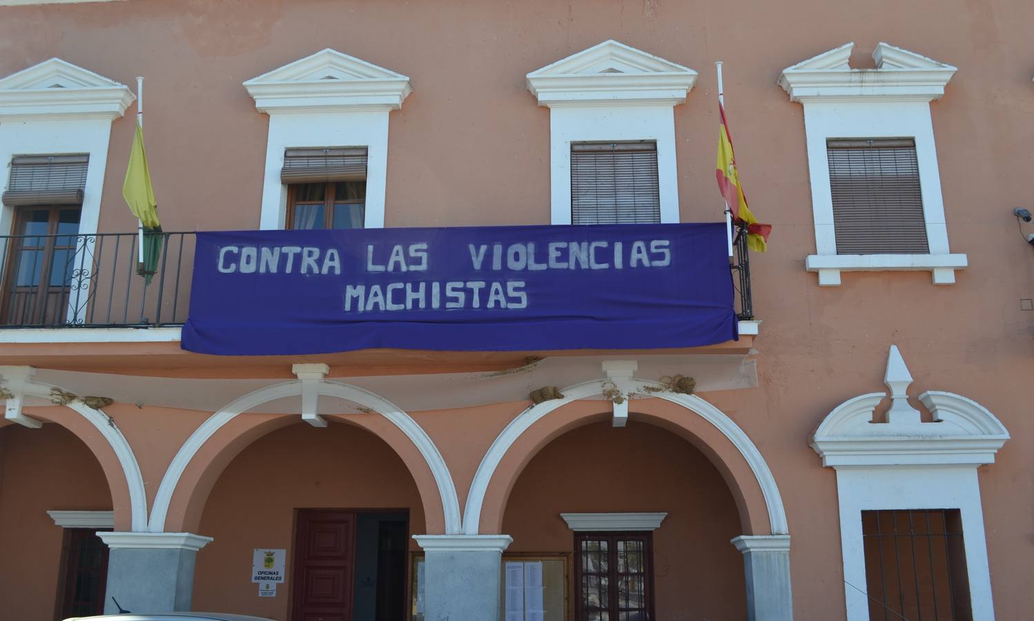 El Ayuntamiento convoca un minuto de silencio en repulsa por el caso de violencia machista ocurrido en Alange
