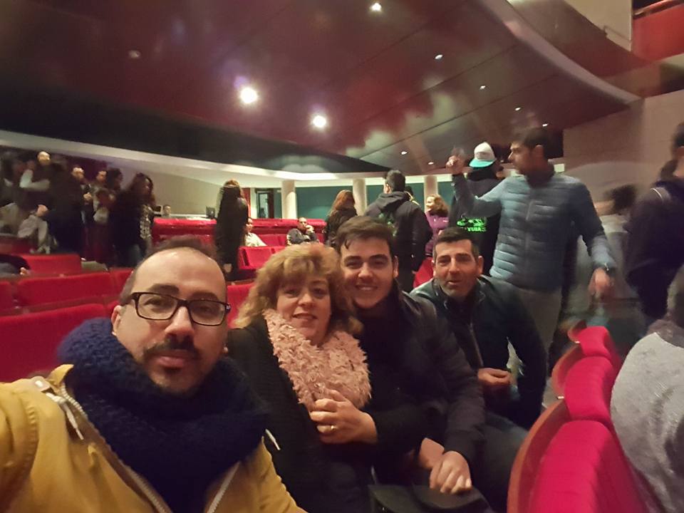 La comparsa local de ‘Los caprichosos’ participará este año, por primera vez, en el desfile del carnaval de Badajoz