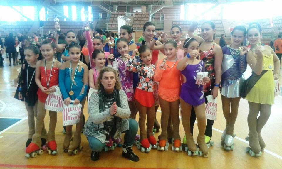 Las patinadoras santeñas realizan grandes actuaciones en Patinox 2016