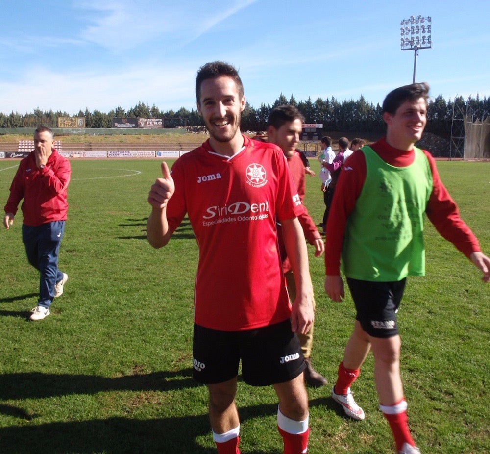 El Villafranca sucumbe ante el líder La Estrella pese a realizar un buen partido (0-2)